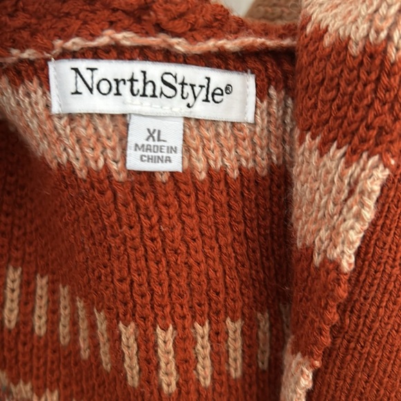 NorthStyle stripes hooded sweater - Picture 4 of 7